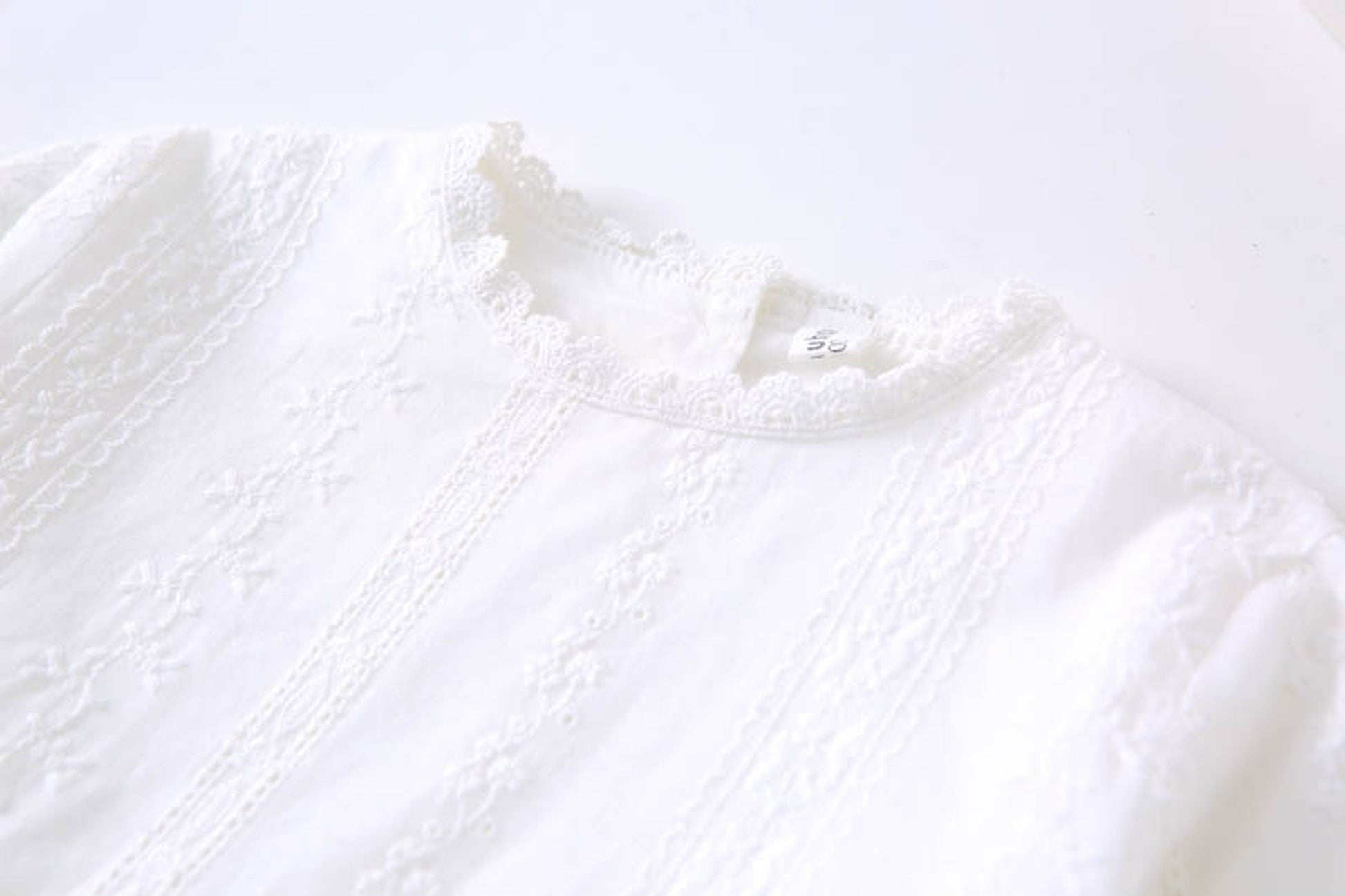 -キッズ フラワー 刺繍 ワンピース【mh0000229】 - mamahalo shop - 長袖ワンピース -  べビー服 - 子供服 - 男の子 - 女の子