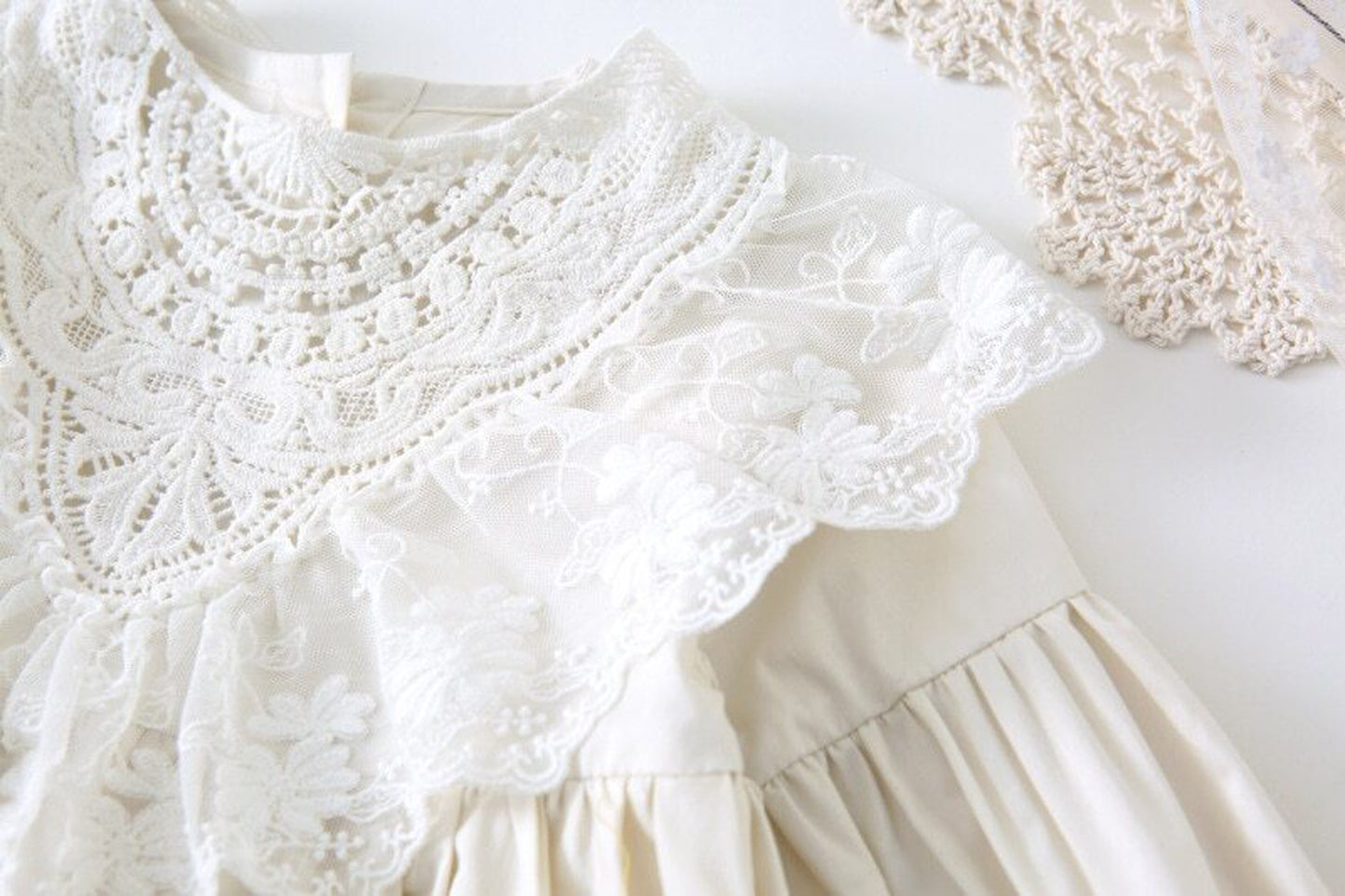 -キッズワンピース レース ドレス 長袖ワンピース ベージュ - mamahalo shop - 長袖ワンピース -  べビー服 - 子供服 - 男の子 - 女の子