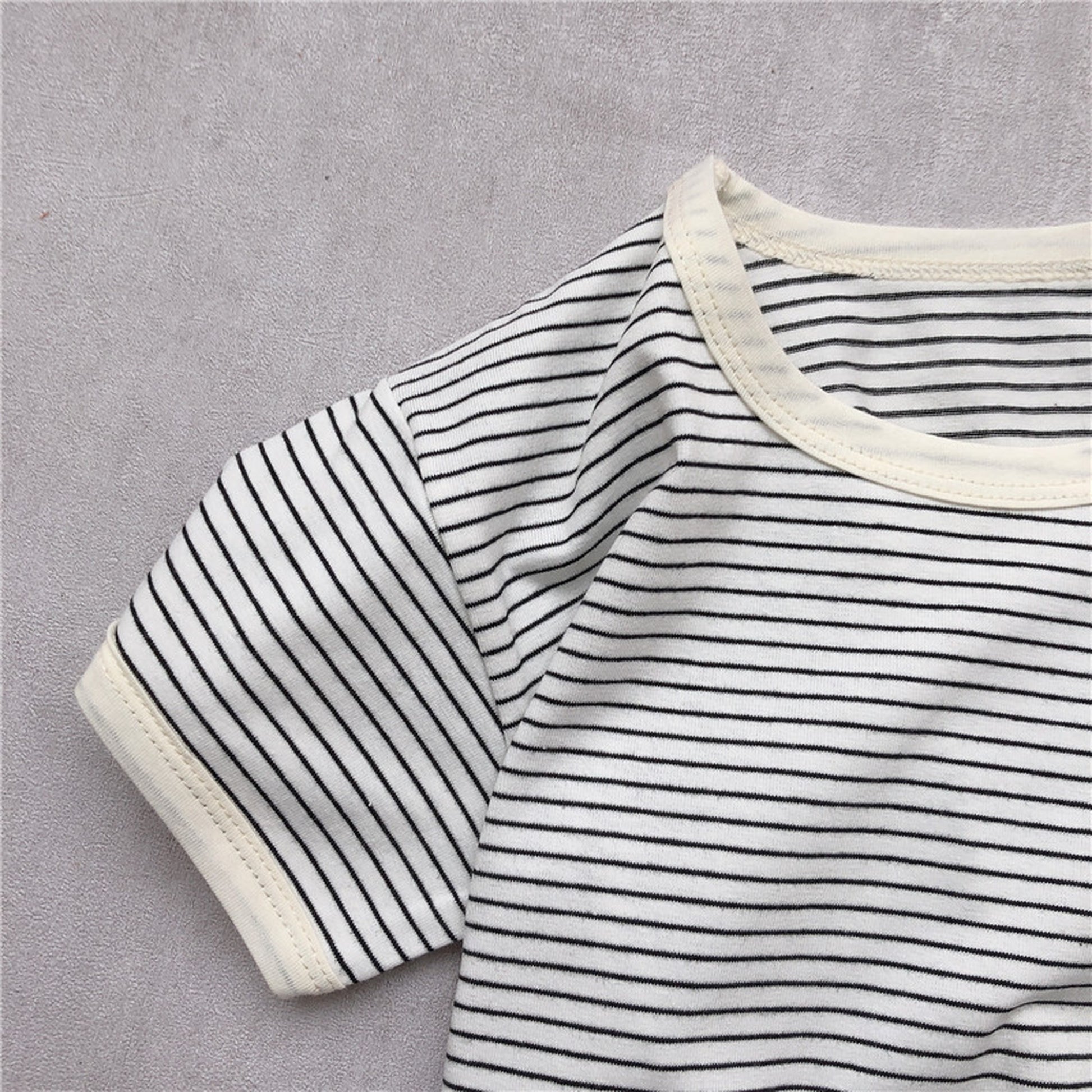 -キッズ ボーダー 半袖Tシャツ - mamahalo shop - 半袖Tシャツ -  べビー服 - 子供服 - 男の子 - 女の子