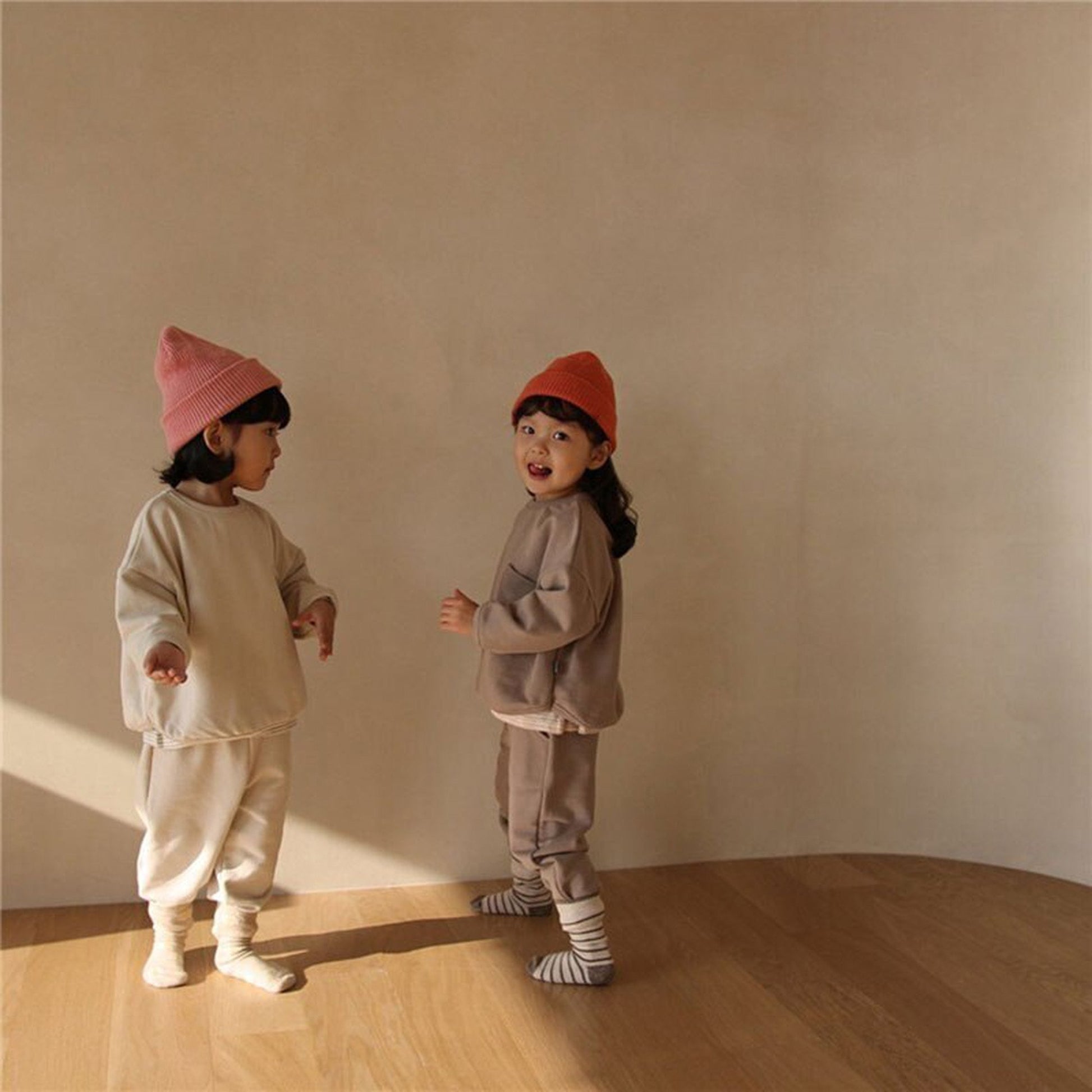 -キッズ セットアップ トップス パンツ スウェット【mh0000097】 - mamahalo shop - 長袖セットアップ -  べビー服 - 子供服 - 男の子 - 女の子