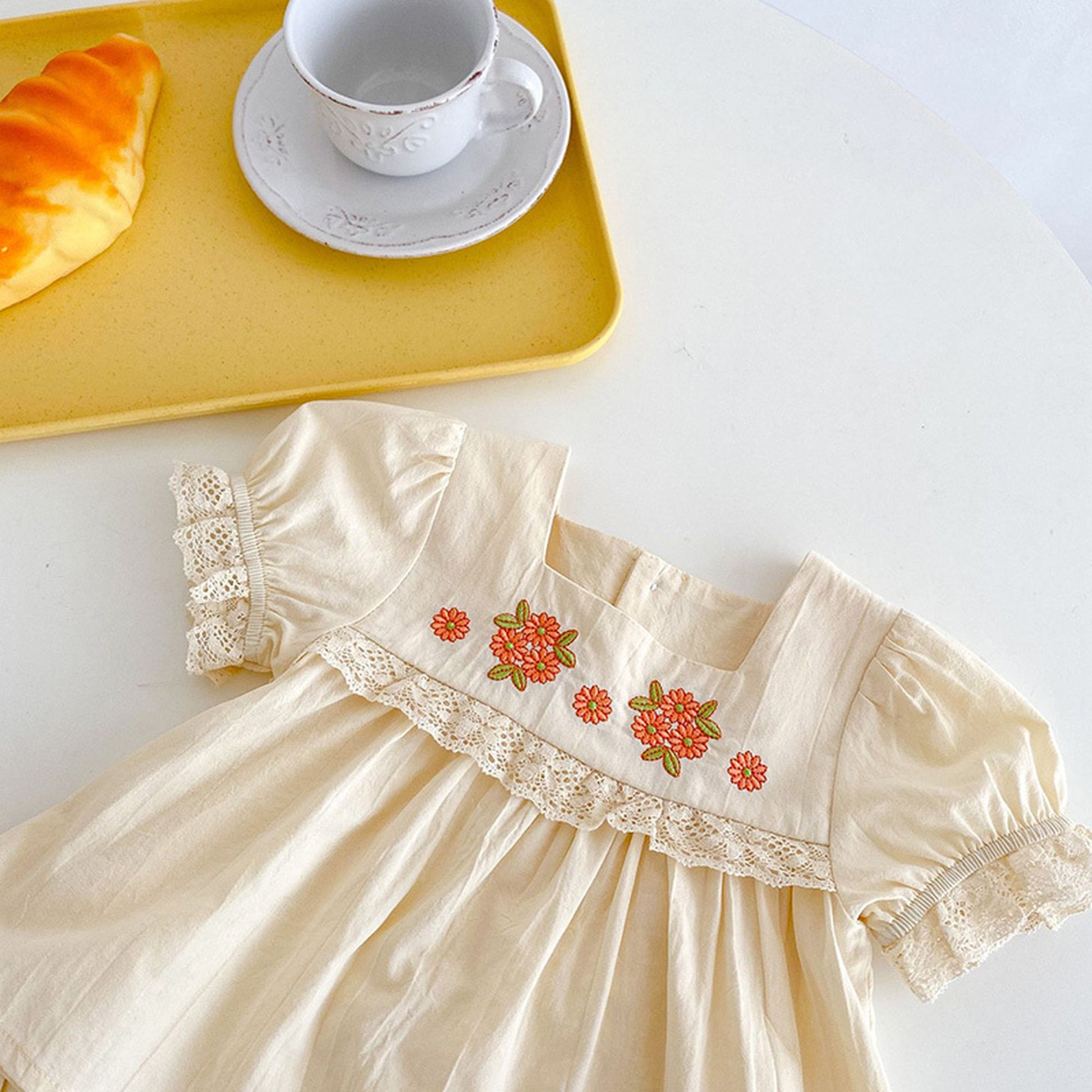 -☺︎ ベビー フラワー 刺繍 セットアップ 半袖 ブラウス ブルマ パンツ - mamahalo shop - 半袖セットアップ -  べビー服 - 子供服 - 男の子 - 女の子