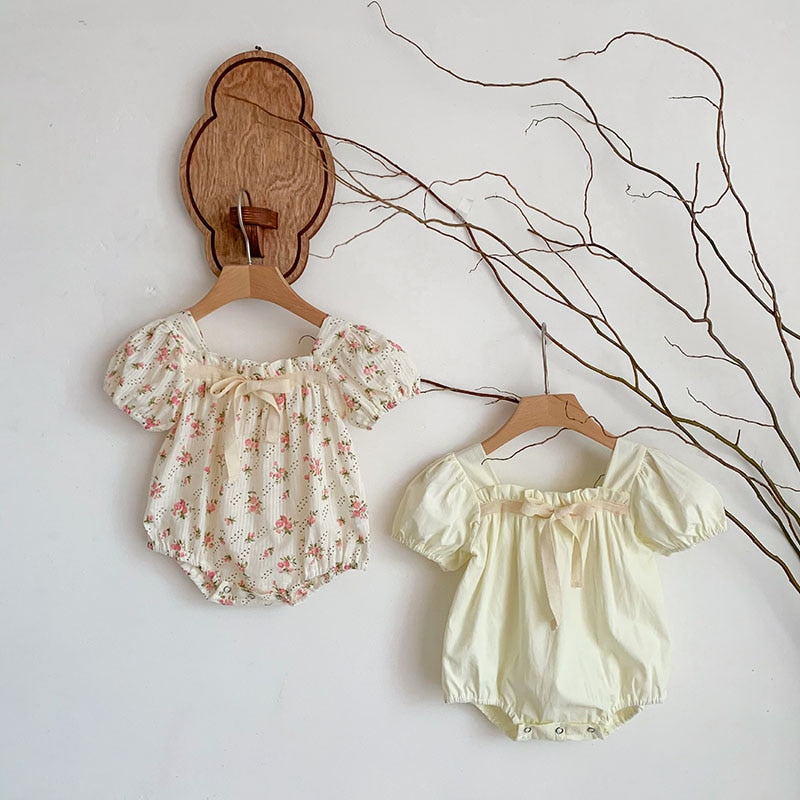 -☺︎ ベビー フラワー 無地 リボン パフスリーブ 半袖 ロンパース - mamahalo shop - 半袖ロンパース -  べビー服 - 子供服 - 男の子 - 女の子