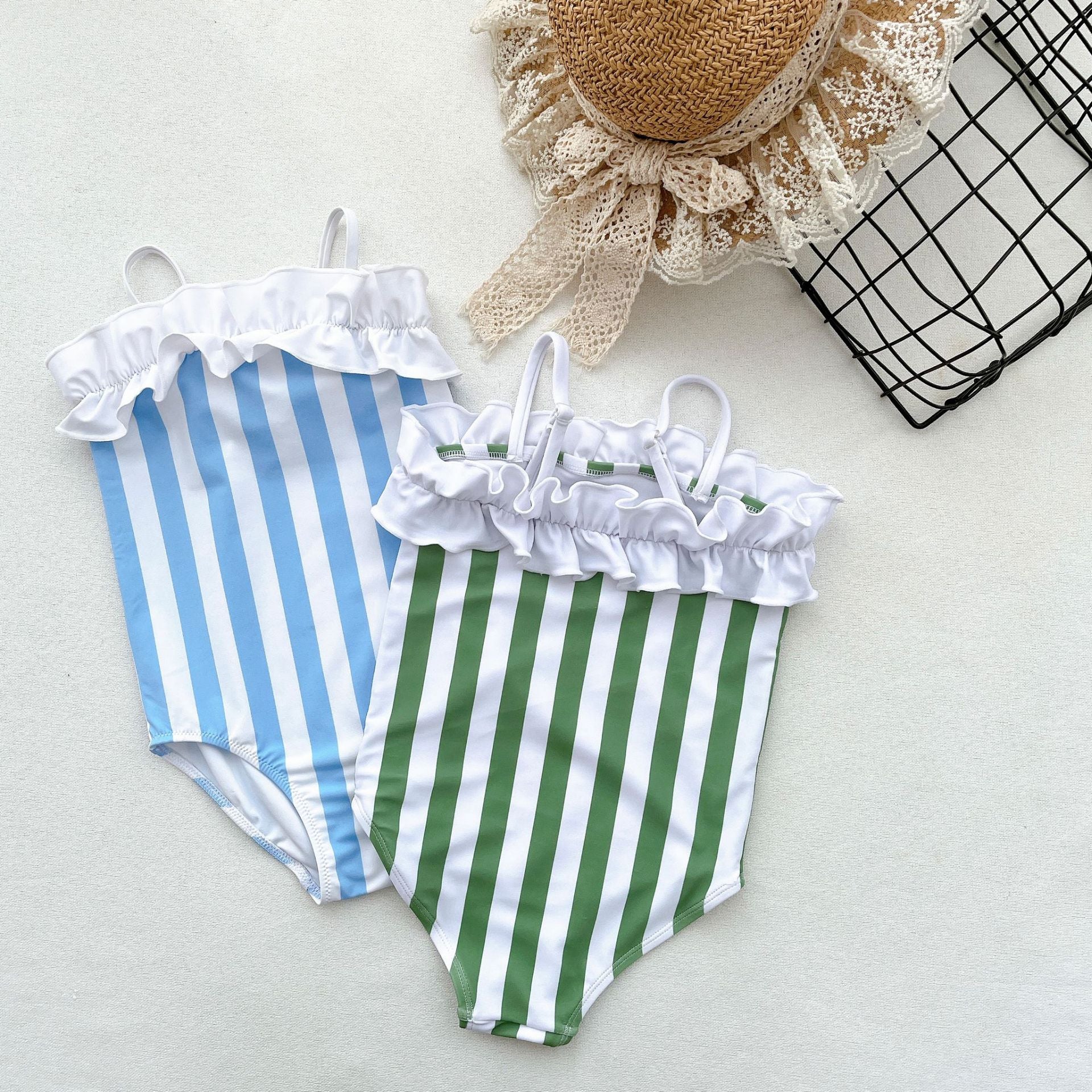 -キッズ 水着 ストライプ ボーイズセット フリル ワンピース ツーピース スイムウェア リンク 兄弟 姉妹 お揃い コーデ【mh0000845】 - mamahalo shop - ベビー用水着 -  べビー服 - 子供服 - 男の子 - 女の子