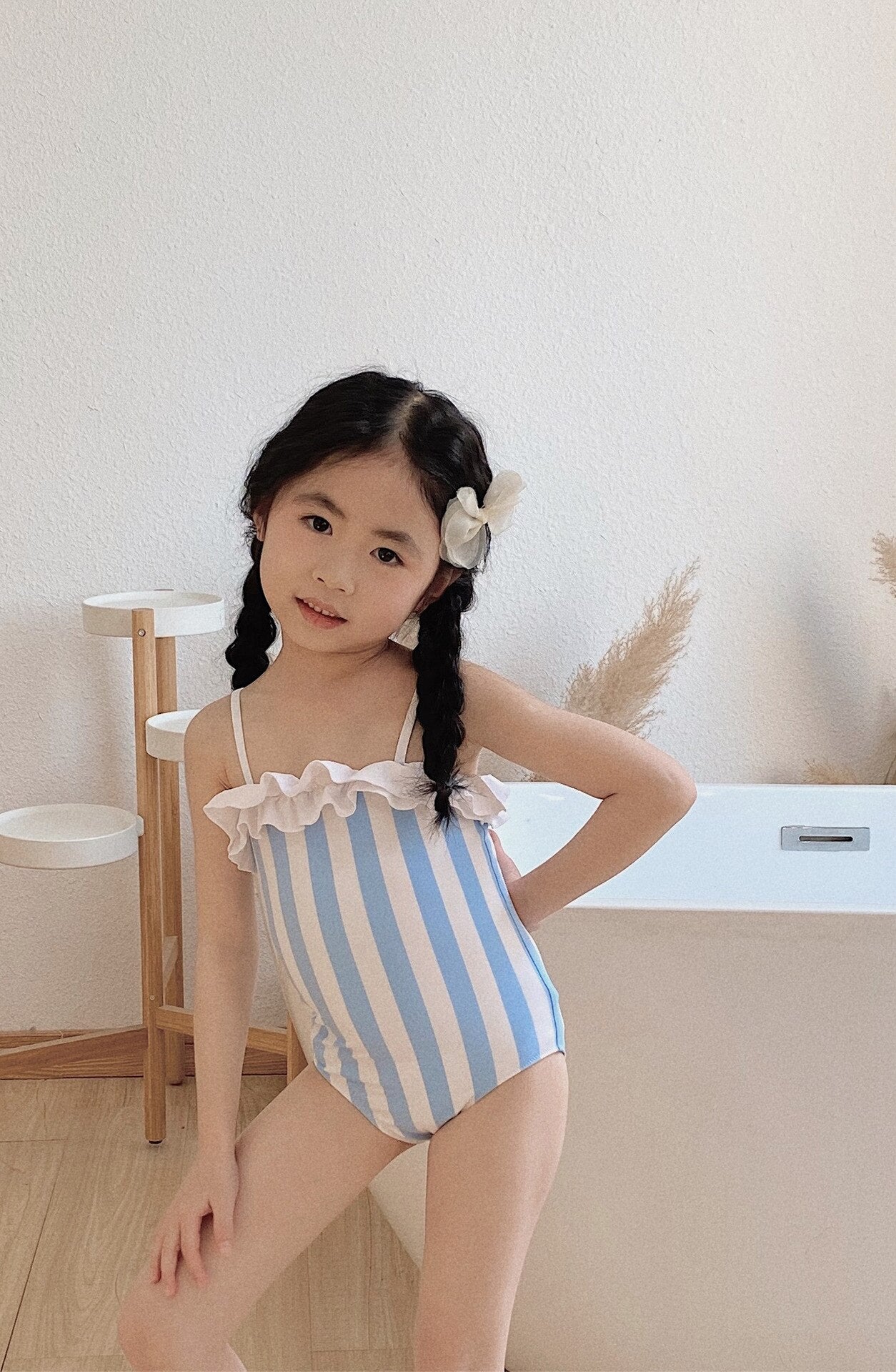 -キッズ 水着 ストライプ ボーイズセット フリル ワンピース ツーピース スイムウェア リンク 兄弟 姉妹 お揃い コーデ【mh0000845】 - mamahalo shop - ベビー用水着 -  べビー服 - 子供服 - 男の子 - 女の子