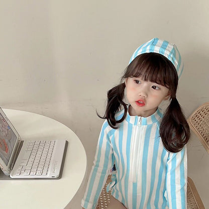-キッズ 長袖 ワンピース 水着 ストライプ ラッシュガード スイムウェア 帽子 セット【mh0001521】 - mamahalo shop - ベビー用水着 -  べビー服 - 子供服 - 男の子 - 女の子