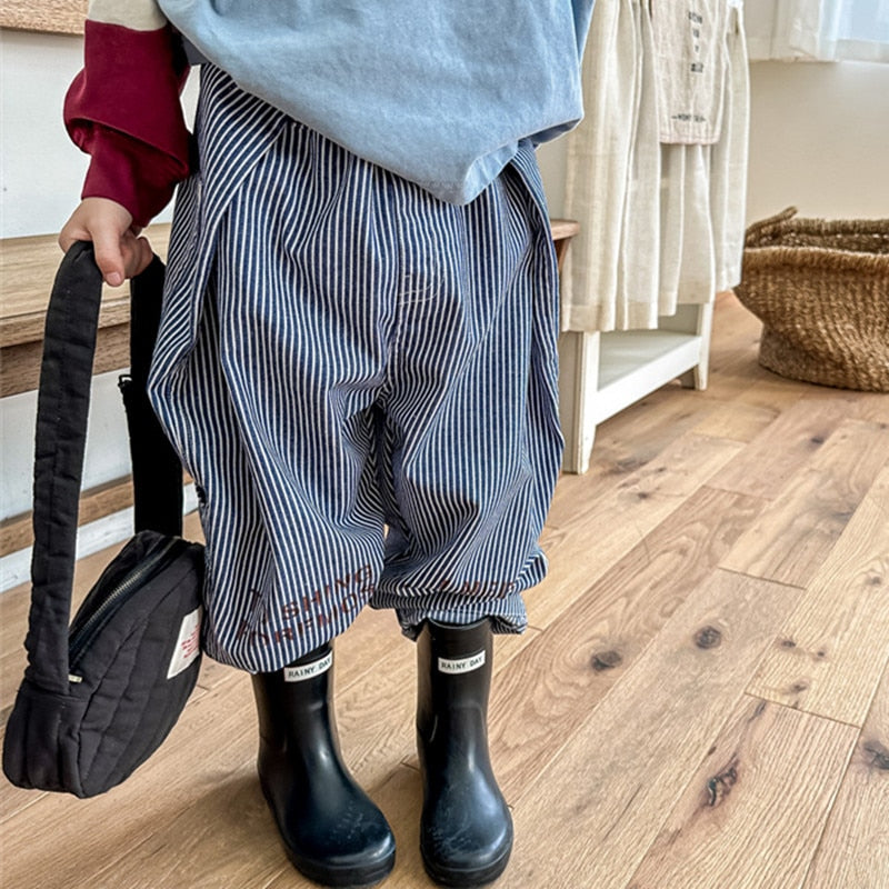 -キッズ ストライプ レターロゴ プリント ルーズ ヒッコリー パンツ ボーイズ - mamahalo shop - ロングパンツ・スウェットパンツ -  べビー服 - 子供服 - 男の子 - 女の子