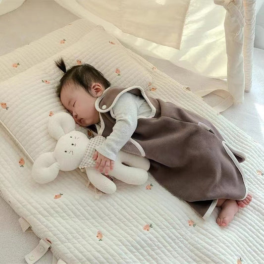-ベビー キルティング 刺繍 お昼寝 マット ポータブル 折りたたみ くま うさぎ オリーブ チェリー りす - mamahalo shop - ベビーブランケット・タオル -  べビー服 - 子供服 - 男の子 - 女の子