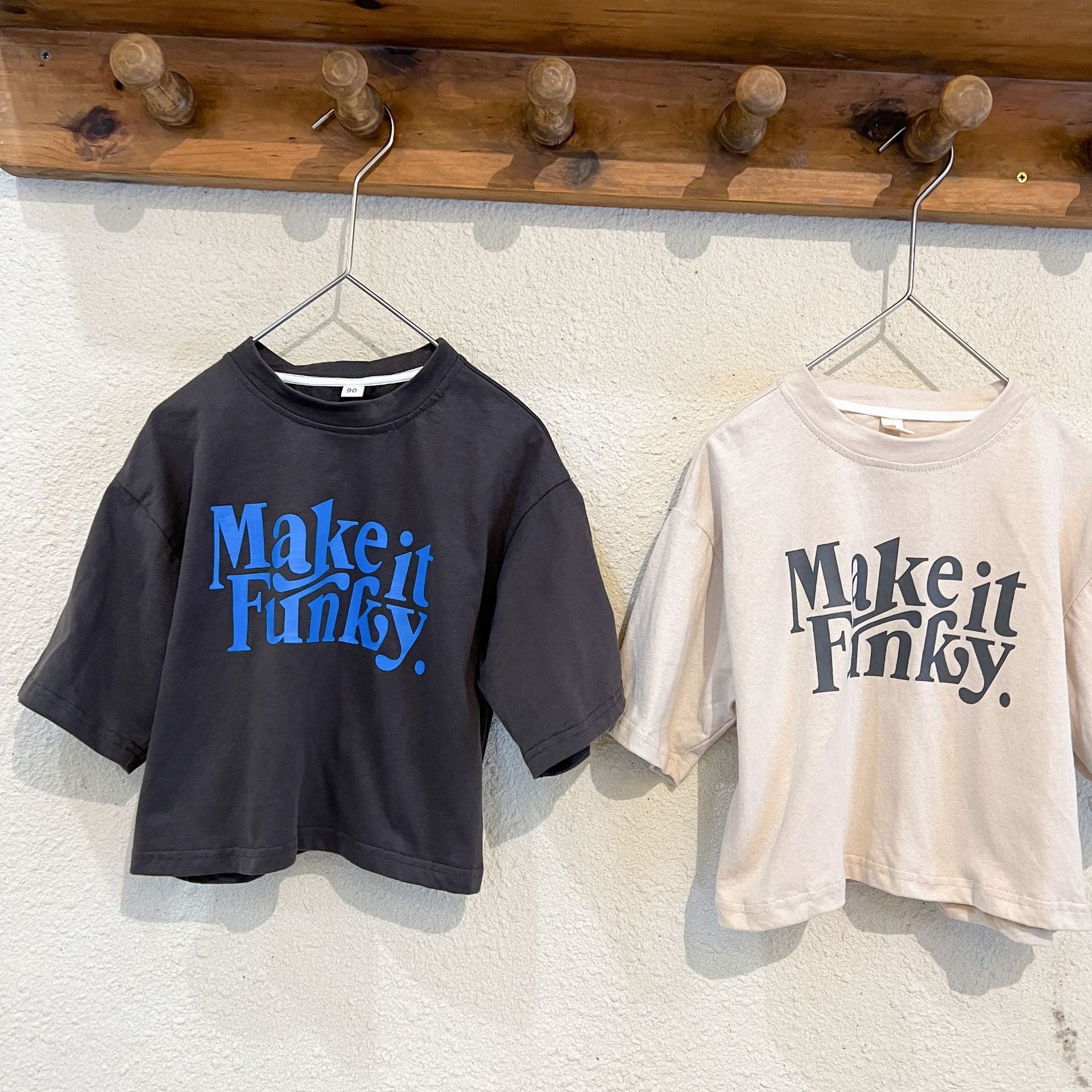 -キッズ レターロゴ 肩落ち ルーズ 長袖 Tシャツ トップス 4600B - mamahalo shop - 長袖Tシャツ -  べビー服 - 子供服 - 男の子 - 女の子