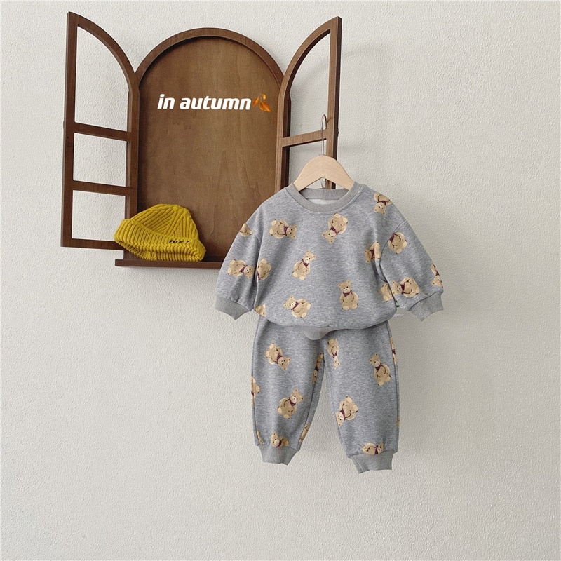 -ベビー スウェット セットアップ くま ベア プリント スウェットシャツ パンツ グレー ベージュ ユニセックス - mamahalo shop - 長袖セットアップ -  べビー服 - 子供服 - 男の子 - 女の子