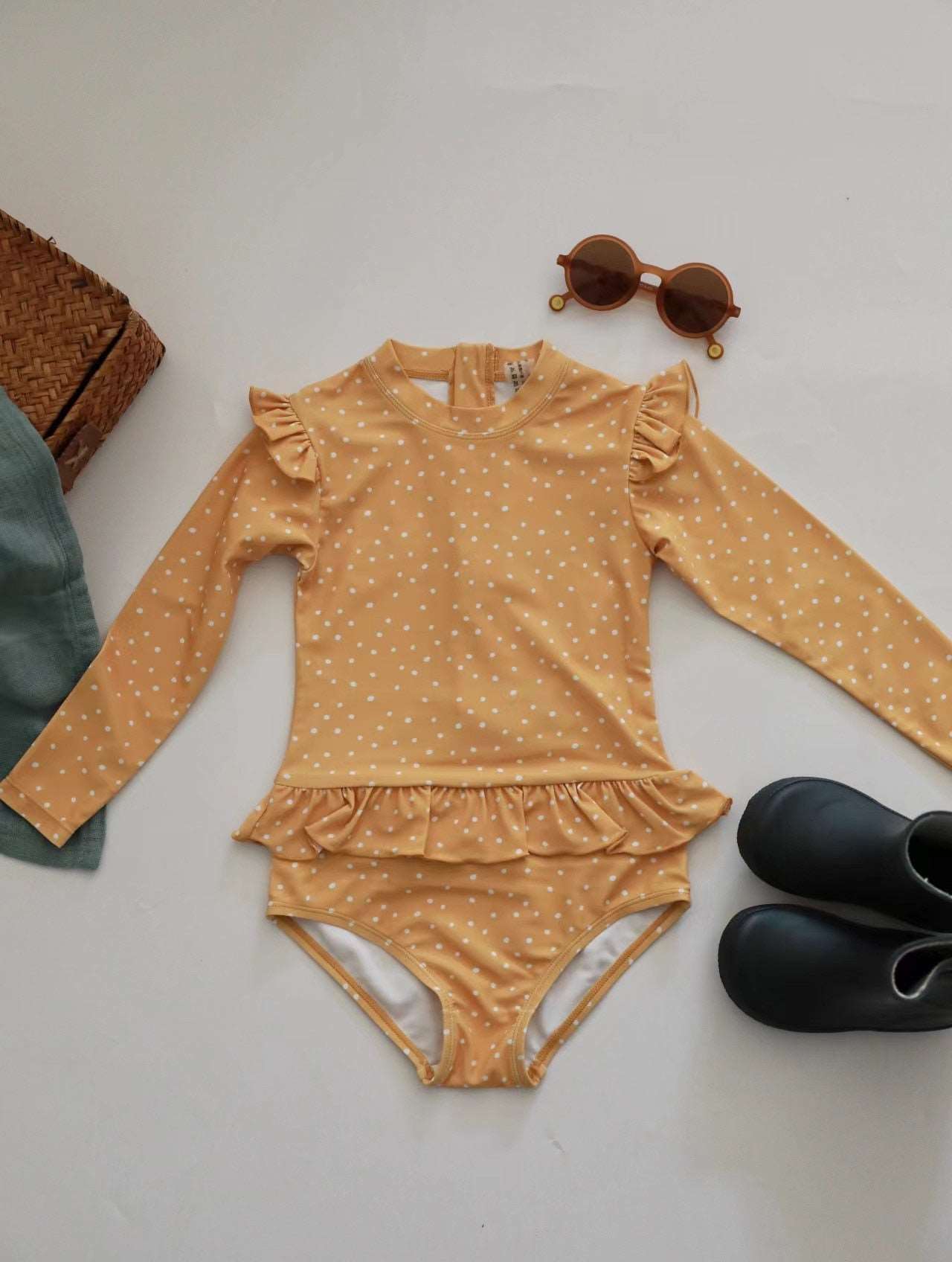 -キッズ ガールズ 女の子 ワンピース 水着 スイムウェア ラッシュガード 帽子 セット【mh0001414】 - mamahalo shop - ベビー用水着 -  べビー服 - 子供服 - 男の子 - 女の子