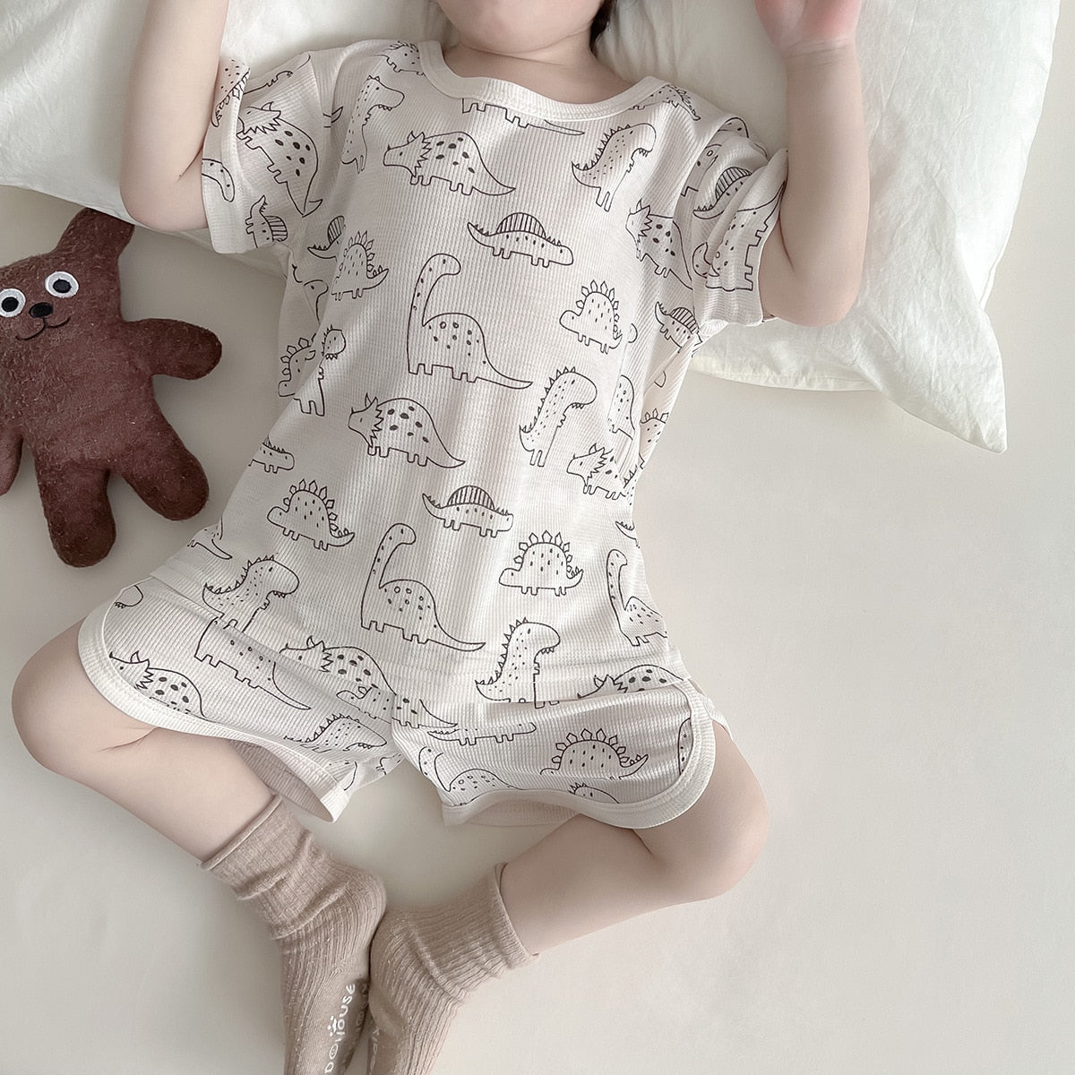 -キッズ 半袖 プリント セットアップ パジャマ Tシャツ ショートパンツ フラワー 恐竜 ダイナソー くま ベア - mamahalo shop - 半袖パジャマ -  べビー服 - 子供服 - 男の子 - 女の子