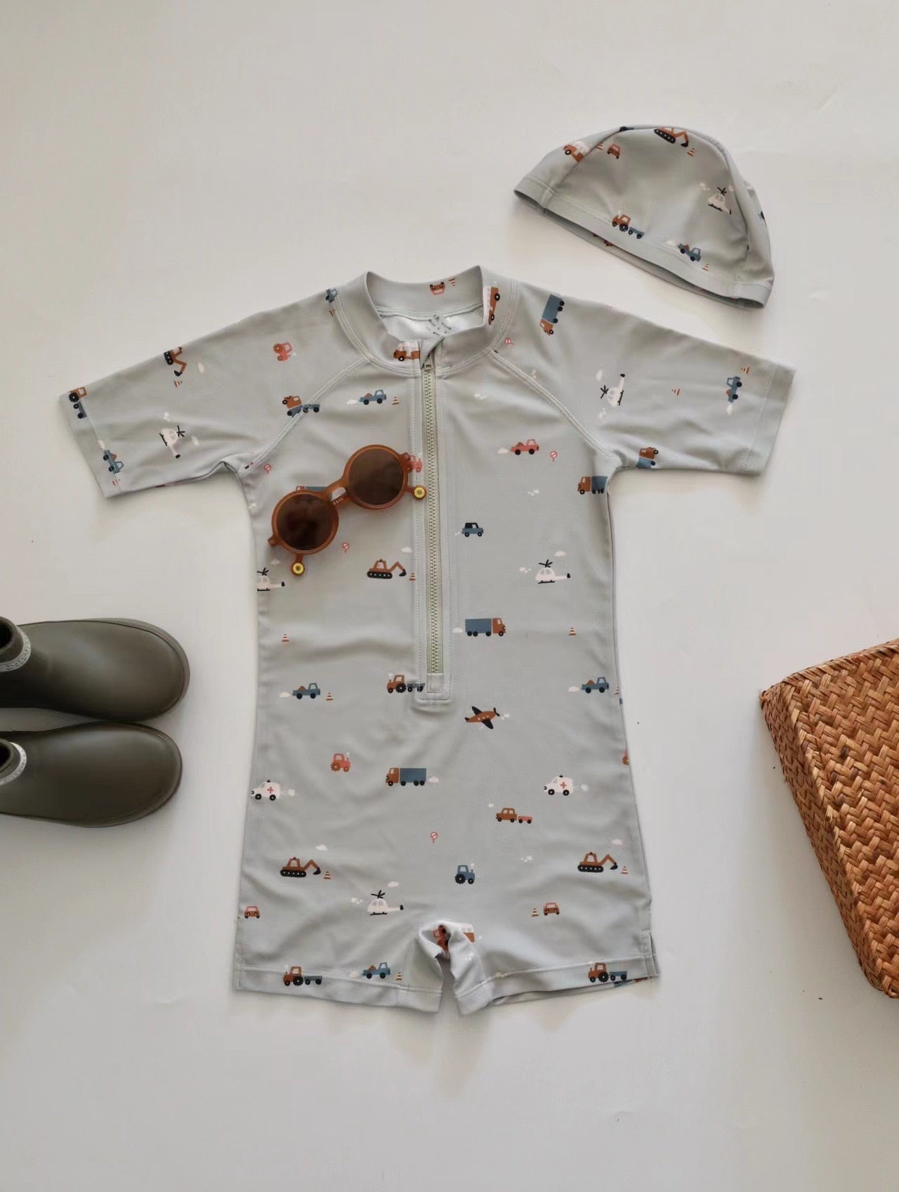 -キッズ ボーイズ 水着 セット 長袖 トップス パンツ ラッシュガード スイムウェア 帽子 セット【mh0001541】 - mamahalo shop - ベビー用水着 -  べビー服 - 子供服 - 男の子 - 女の子