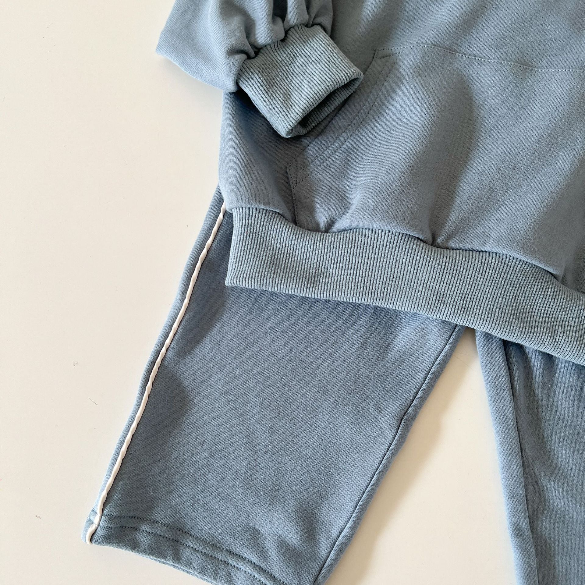 -キッズ セットアップ スウェット ポケット トレーナー トップス サイドライン パンツ - mamahalo shop - 長袖セットアップ -  べビー服 - 子供服 - 男の子 - 女の子