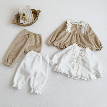 -☺︎ ベビー 長袖 パジャマ セット フリース レース フリル トップス パンツベビー 長袖 パジャマ セット フリース レース フリル トップス パンツ - mamahalo shop - 長袖パジャマ -  べビー服 - 子供服 - 男の子 - 女の子