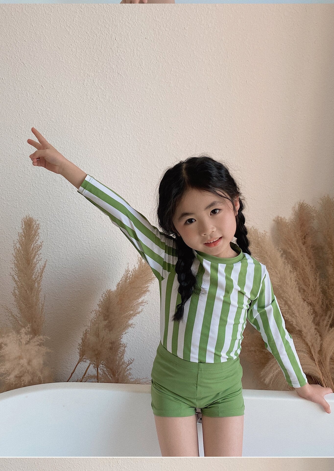 -キッズ 水着 ストライプ ボーイズセット フリル ワンピース ツーピース スイムウェア リンク 兄弟 姉妹 お揃い コーデ【mh0000845】 - mamahalo shop - ベビー用水着 -  べビー服 - 子供服 - 男の子 - 女の子