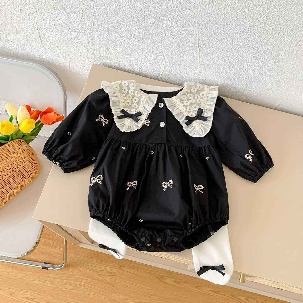 -☺︎ ベビー フラワー レース リボン 長袖 ロンパース ワンピース 足つきレギンスパンツ タイツ - mamahalo shop - 長袖ロンパース -  べビー服 - 子供服 - 男の子 - 女の子