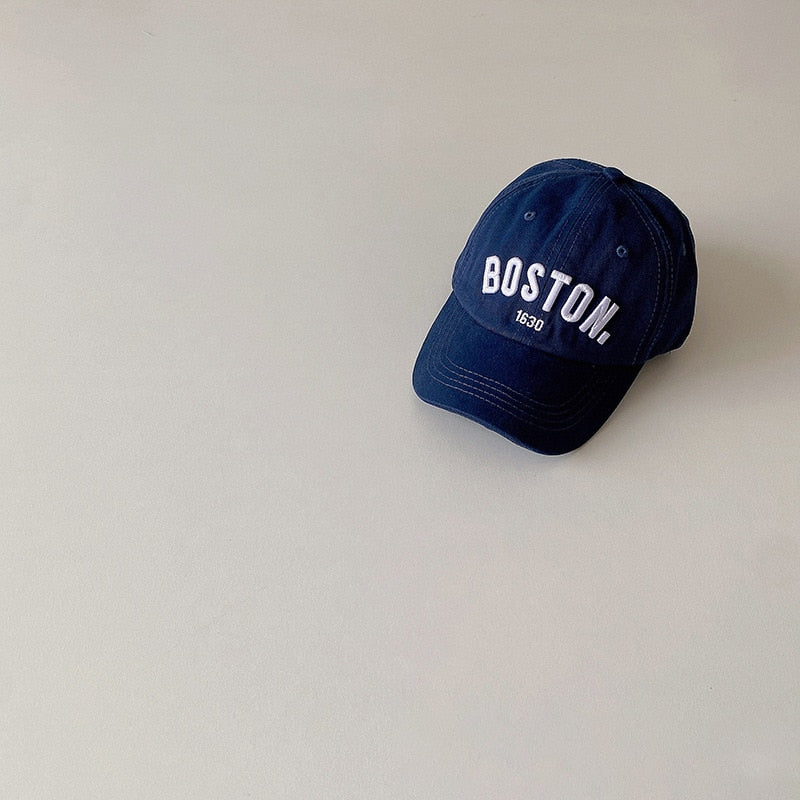 -キッズ レターロゴ 刺繍 キャップ 帽子 - mamahalo shop - ベビー用帽子 -  べビー服 - 子供服 - 男の子 - 女の子