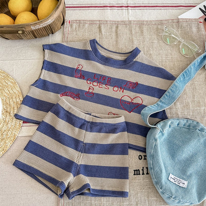 -キッズ ボーダー セットアップ レターロゴ 刺繍 ノースリーブ ルーズ Tシャツ ショートパンツ グリーン ブルー ボーイズ - mamahalo shop - 半袖セットアップ -  べビー服 - 子供服 - 男の子 - 女の子