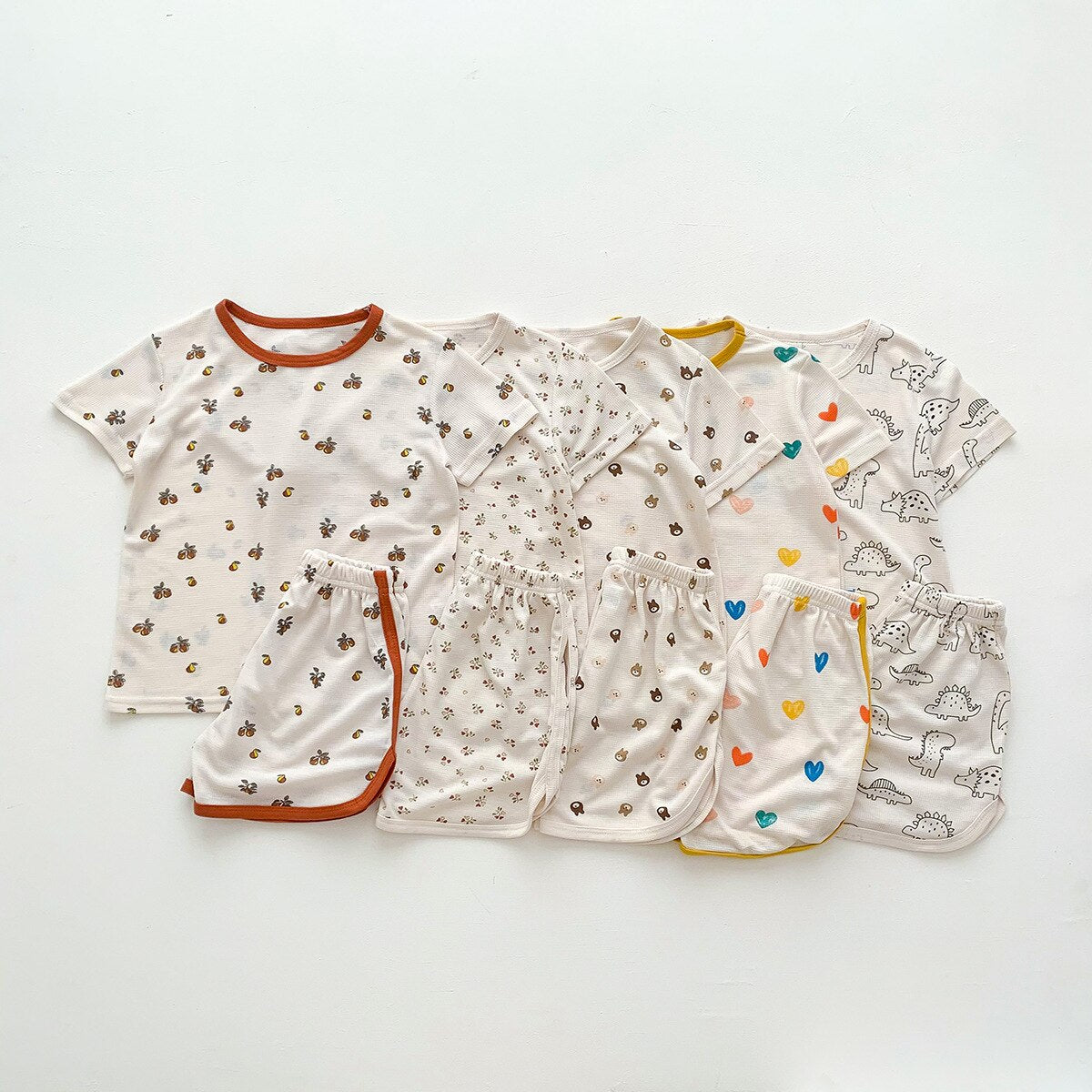 -キッズ 半袖 プリント セットアップ パジャマ Tシャツ ショートパンツ フラワー 恐竜 ダイナソー くま ベア - mamahalo shop - 半袖パジャマ -  べビー服 - 子供服 - 男の子 - 女の子