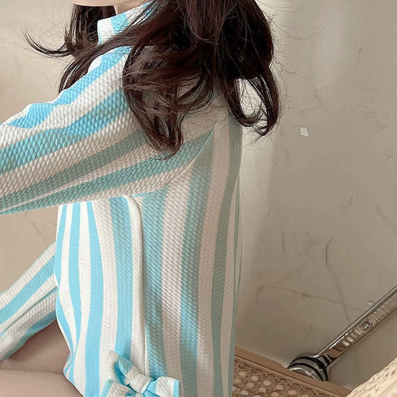 -キッズ 長袖 ワンピース 水着 ストライプ ラッシュガード スイムウェア 帽子 セット【mh0001521】 - mamahalo shop - ベビー用水着 -  べビー服 - 子供服 - 男の子 - 女の子