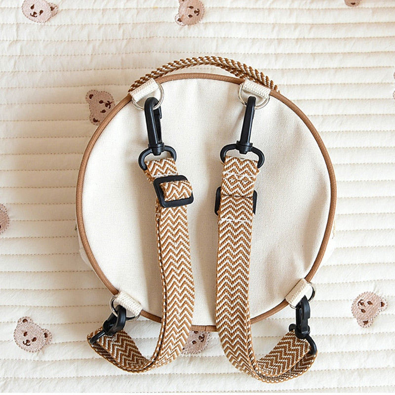 -ベビー くま ベア 刺繍 バックパック 円形 リュック 鞄【mh0000985】 - mamahalo shop - メッセンジャーバッグ -  べビー服 - 子供服 - 男の子 - 女の子