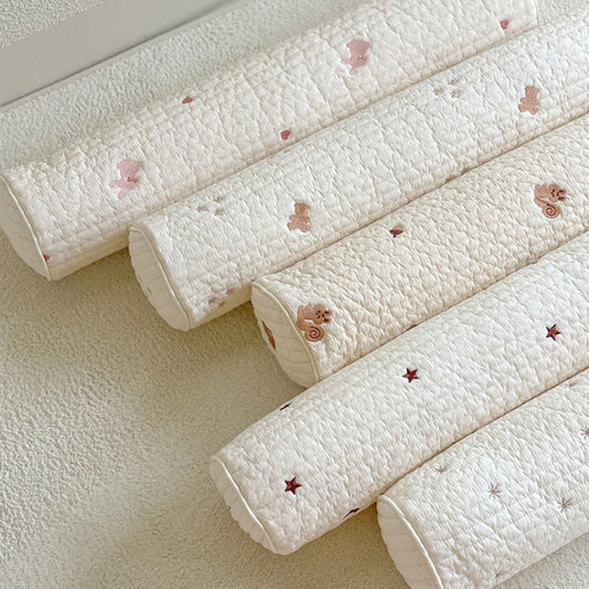 -ベビー ロング クッション 抱き枕 ピロー ベビーベッド バンパー ガード  くま ベア うさぎ バニー りす 雪 スノー 刺繍【mh0002306】 - mamahalo shop - ベビー寝具 -  べビー服 - 子供服 - 男の子 - 女の子