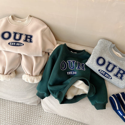 -キッズ セットアップ 裏フリース レターロゴ スウェット トレーナー パンツ - mamahalo shop - 長袖セットアップ -  べビー服 - 子供服 - 男の子 - 女の子