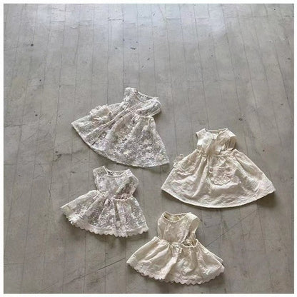 -ベビー レース 刺繍 オーバー エプロン ドレス ワンピース ガールズ【mh0002434】 - mamahalo shop - ノースリーブワンピース -  べビー服 - 子供服 - 男の子 - 女の子