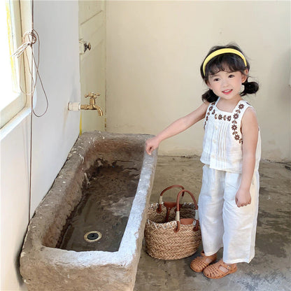 -キッズ セットアップ フラワー 刺繍 ノースリーブ ブラウス ワイド パンツ - mamahalo shop - ノースリーブセットアップ -  べビー服 - 子供服 - 男の子 - 女の子