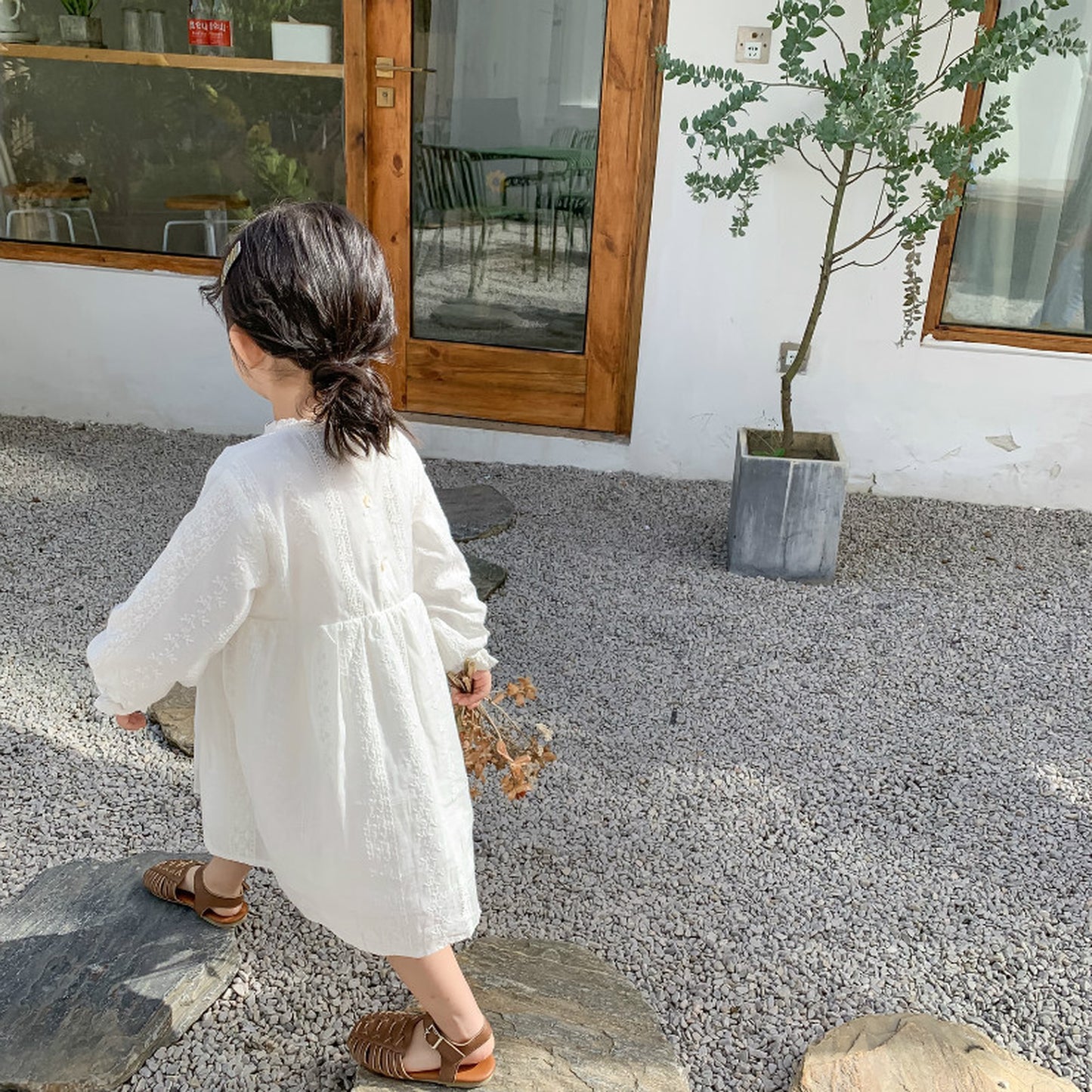 -キッズ フラワー 刺繍 ワンピース【mh0000229】 - mamahalo shop - 長袖ワンピース -  べビー服 - 子供服 - 男の子 - 女の子