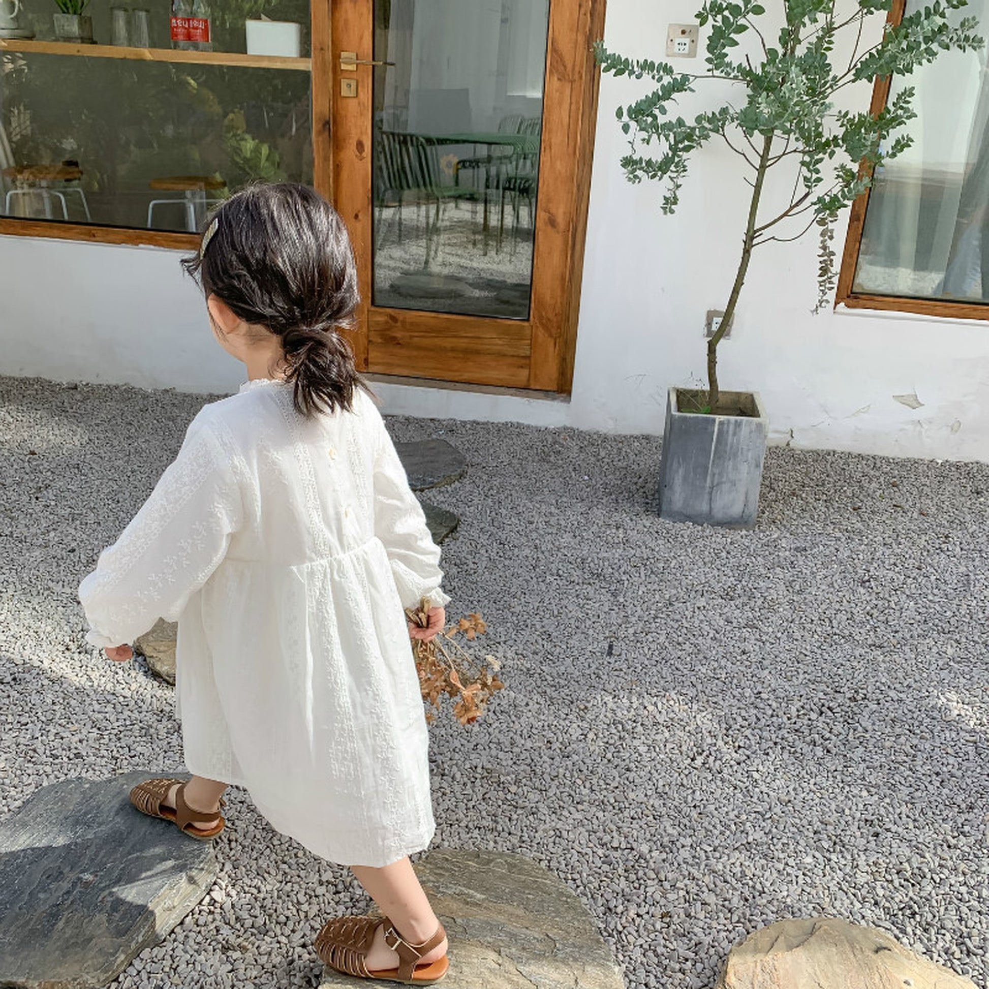 -キッズ フラワー 刺繍 ワンピース【mh0000229】 - mamahalo shop - 長袖ワンピース -  べビー服 - 子供服 - 男の子 - 女の子