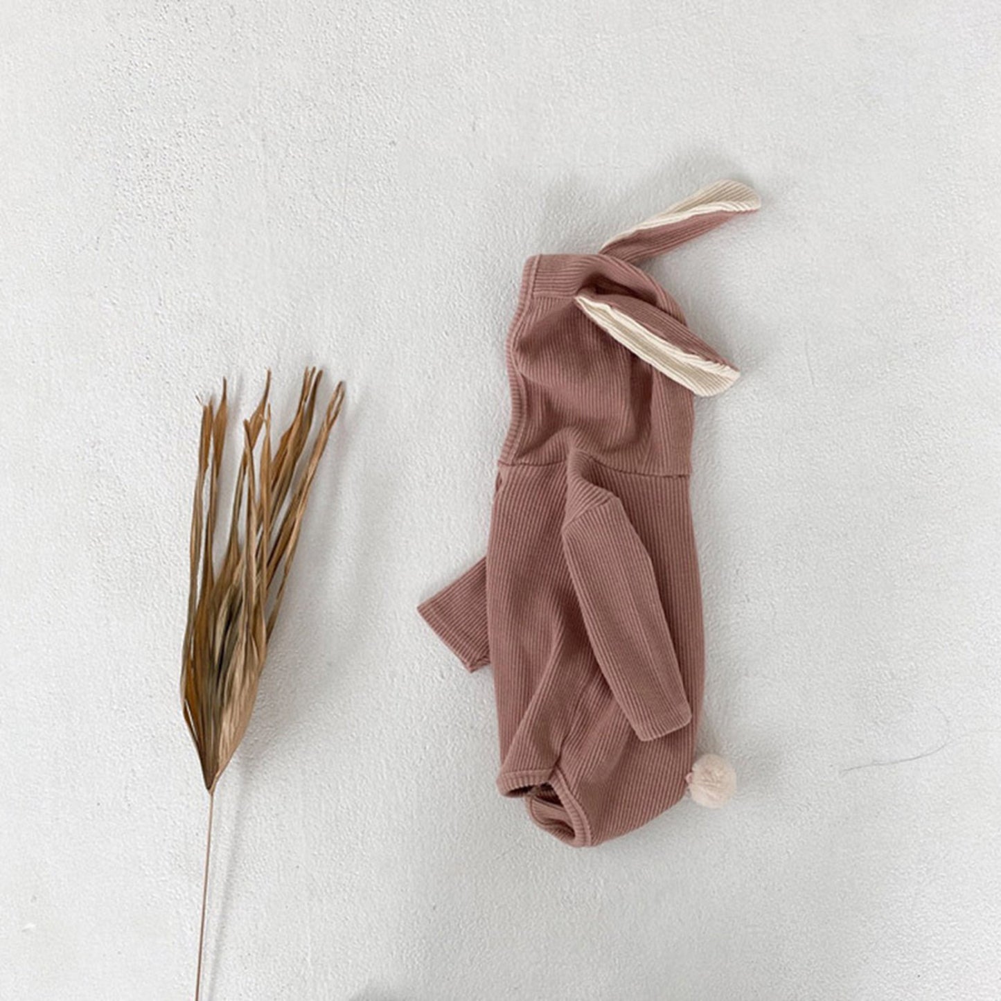 -ベビー うさ耳 フーディ しっぽ ロンパース【mh0000360】 - mamahalo shop - 長袖ロンパース -  べビー服 - 子供服 - 男の子 - 女の子