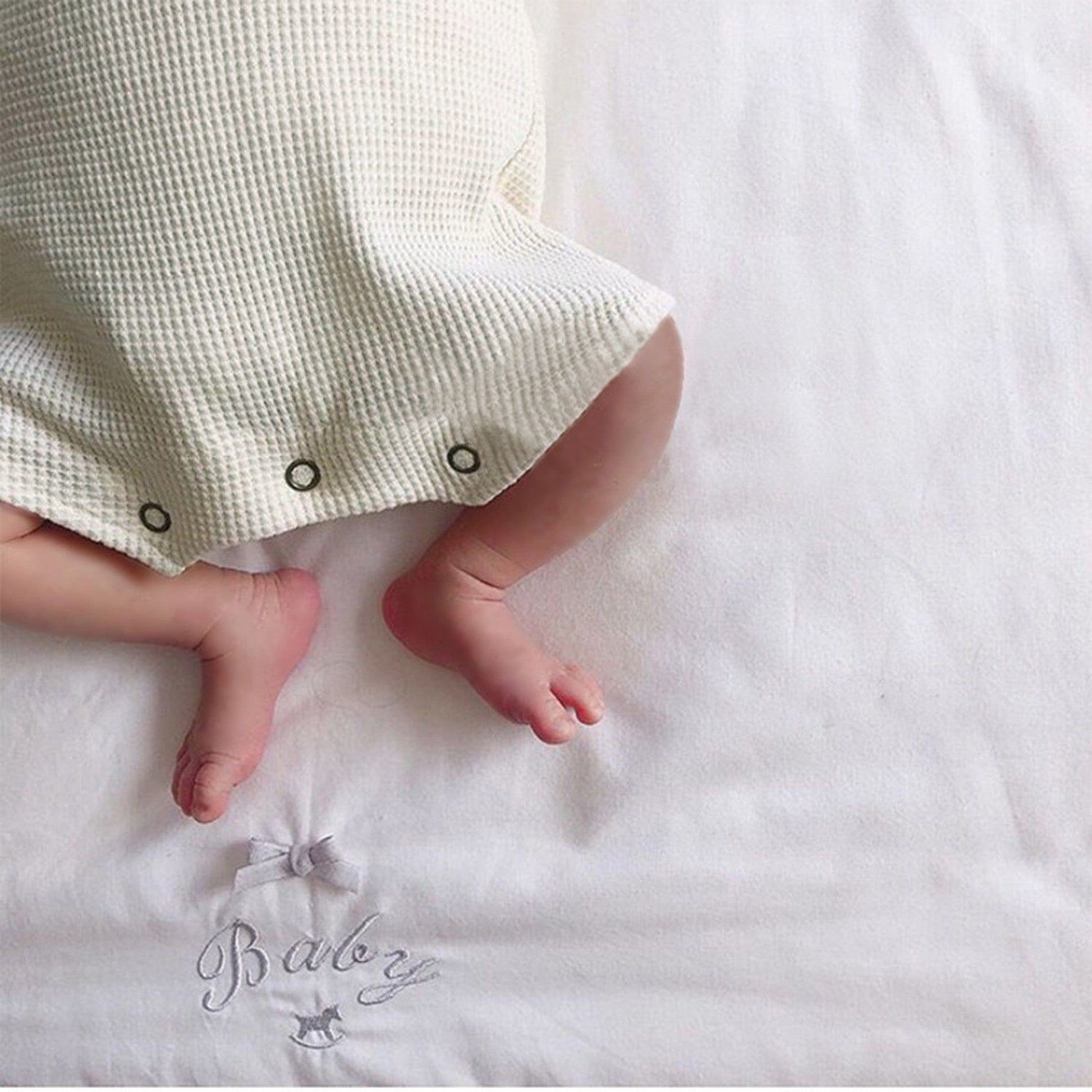 長袖ロンパース ベビーロンパース ボンネットセット レース縁取り 長袖ロンパース 帽子セット 3カラー【mh0000388】