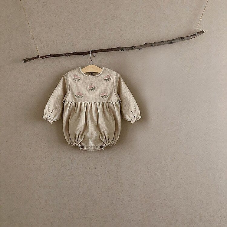 長袖ロンパース Beige / 6M 66cm ベビー フラワー 刺繍 ロンパース 帽子 ボンネット【mh0000082】