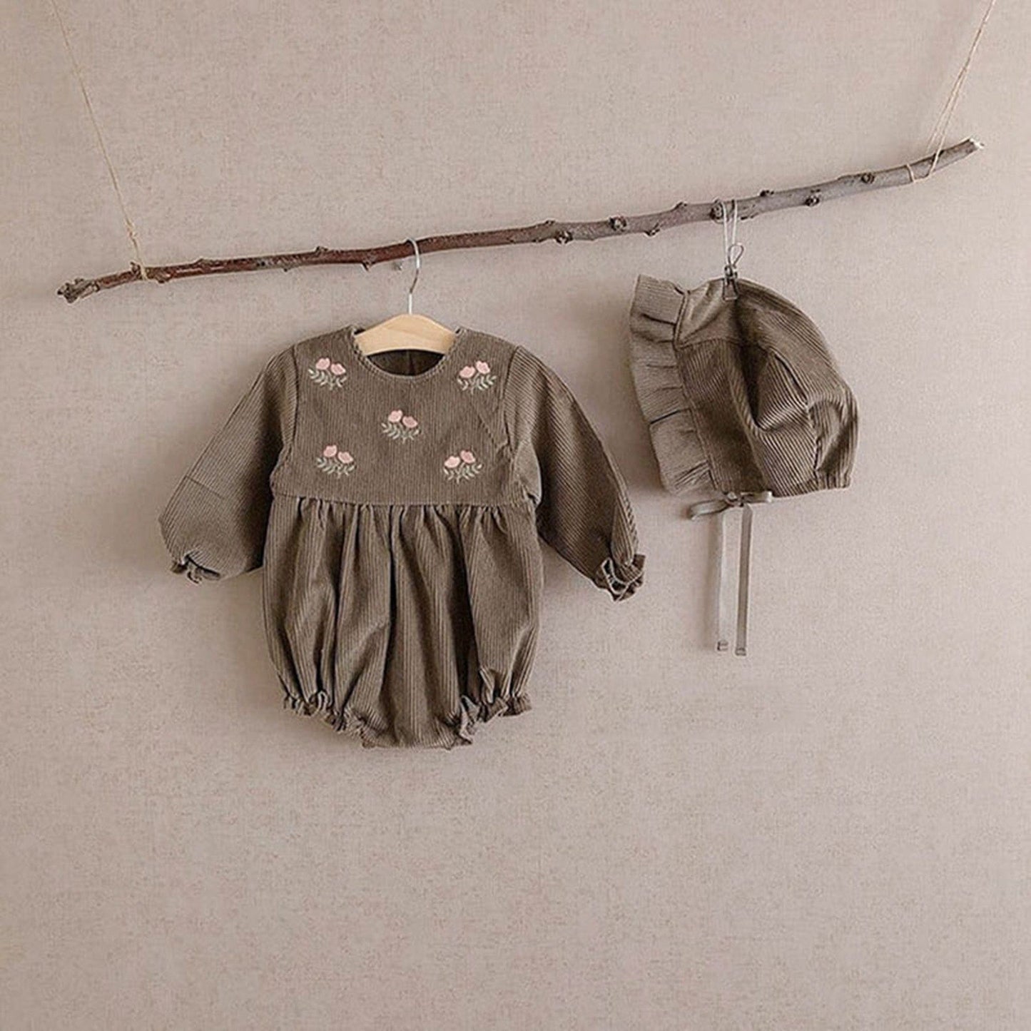 長袖ロンパース ベビー フラワー 刺繍 ロンパース 帽子 ボンネット【mh0000082】