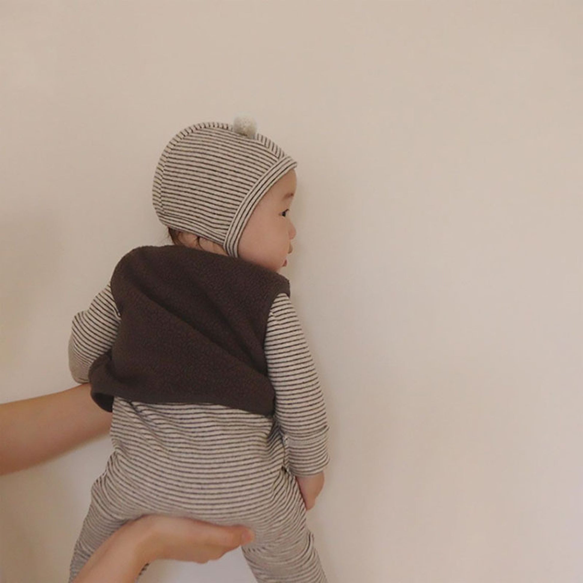 -ベビー ボーダー 足つき ロンパース ぽんぽん帽子 セット【mh0000050】 - mamahalo shop - 長袖ロンパース -  べビー服 - 子供服 - 男の子 - 女の子