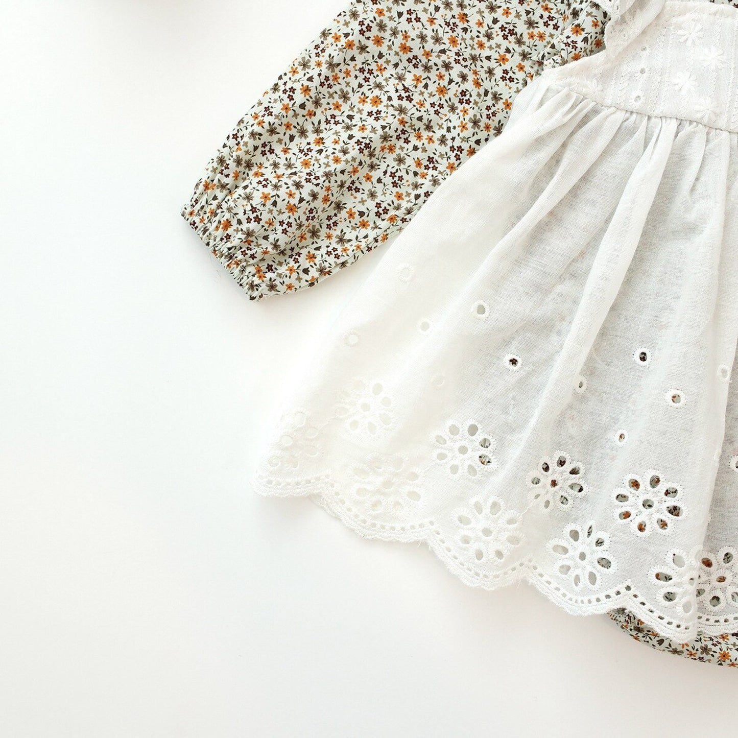 -☺︎ ベビー フラワー エプロン スカート ロンパース - mamahalo shop - 長袖ロンパース -  べビー服 - 子供服 - 男の子 - 女の子