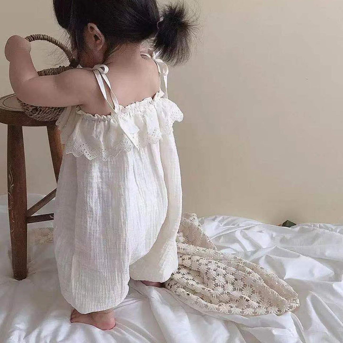 -☺︎ ベビー キャミソール ジャンプスーツ サロペット パンツ ホワイト - mamahalo shop - サロペットパンツ・サスペンダーパンツ -  べビー服 - 子供服 - 男の子 - 女の子