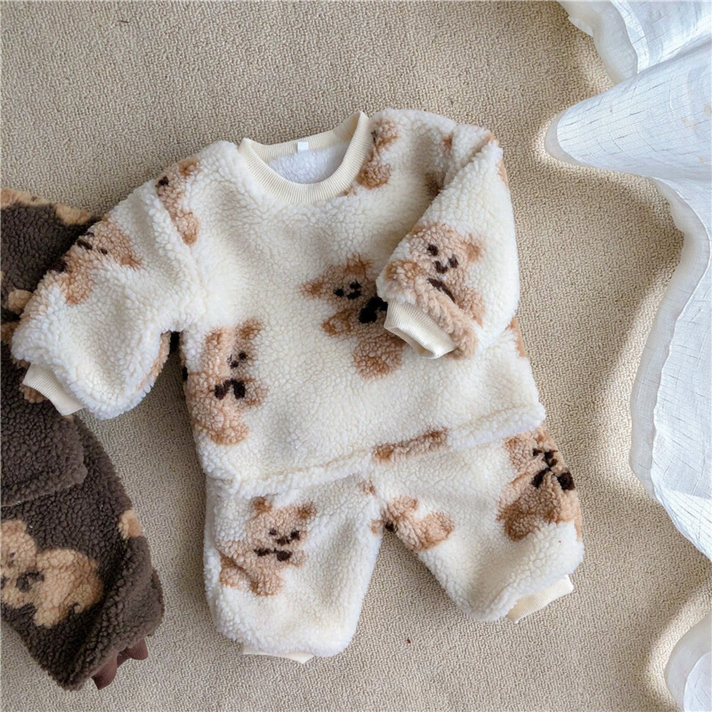 -ベビー くま フリース トップス パンツ【mh0000098】 - mamahalo shop - 長袖セットアップ -  べビー服 - 子供服 - 男の子 - 女の子