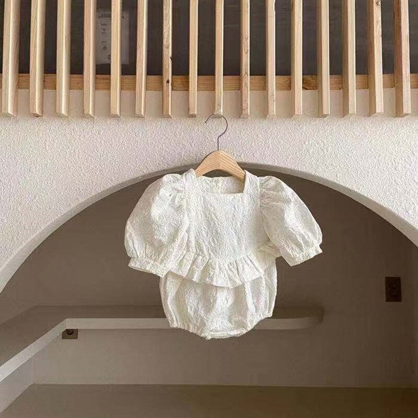 -ベビー 刺繍 レース パフスリーブ 半袖 ロンパース ドレス【mh0000752】 - mamahalo shop - 長袖ロンパース -  べビー服 - 子供服 - 男の子 - 女の子