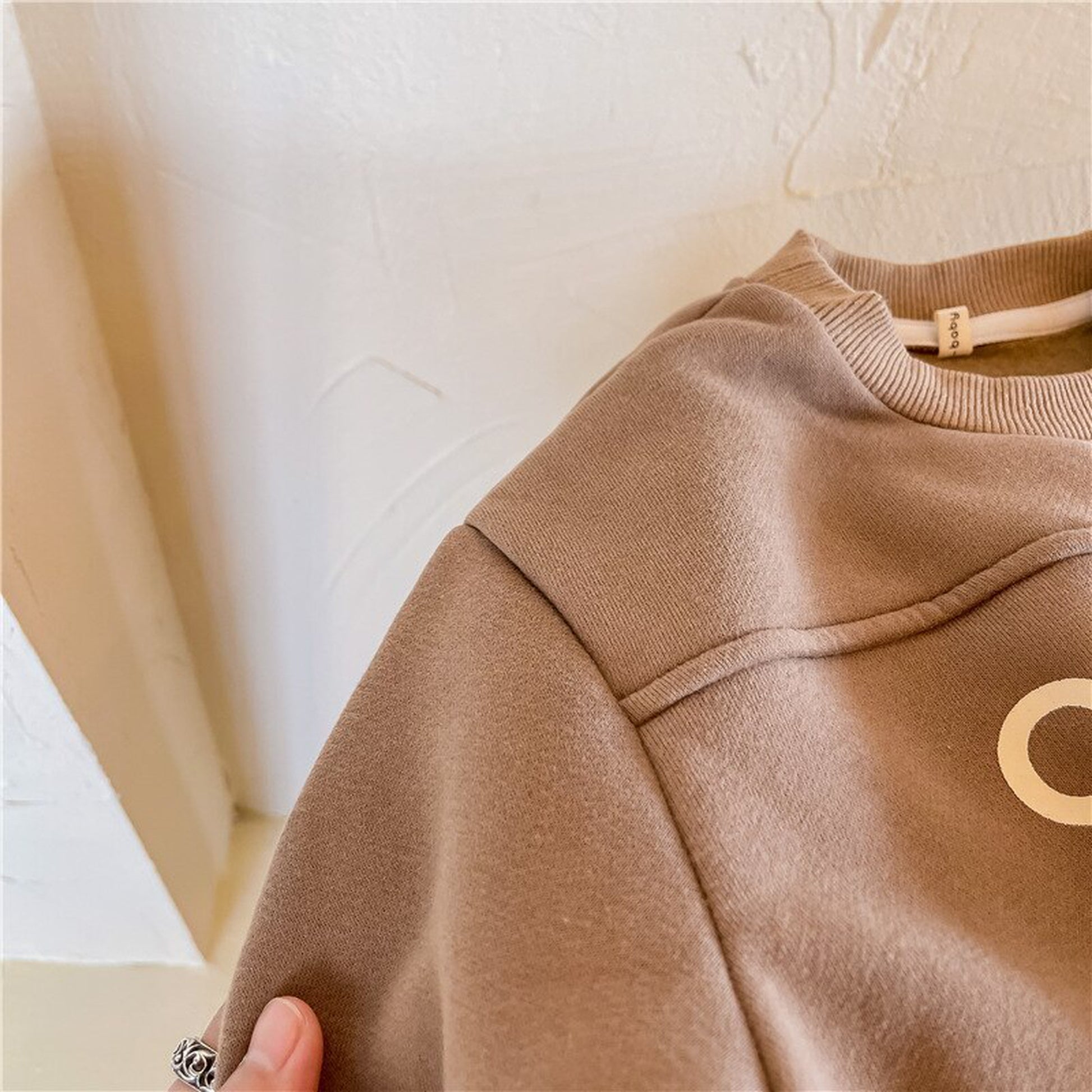 -キッズ レター ロゴ トップス スウェットシャツ【mh0000252】 - mamahalo shop - トレーナー・フーディ -  べビー服 - 子供服 - 男の子 - 女の子