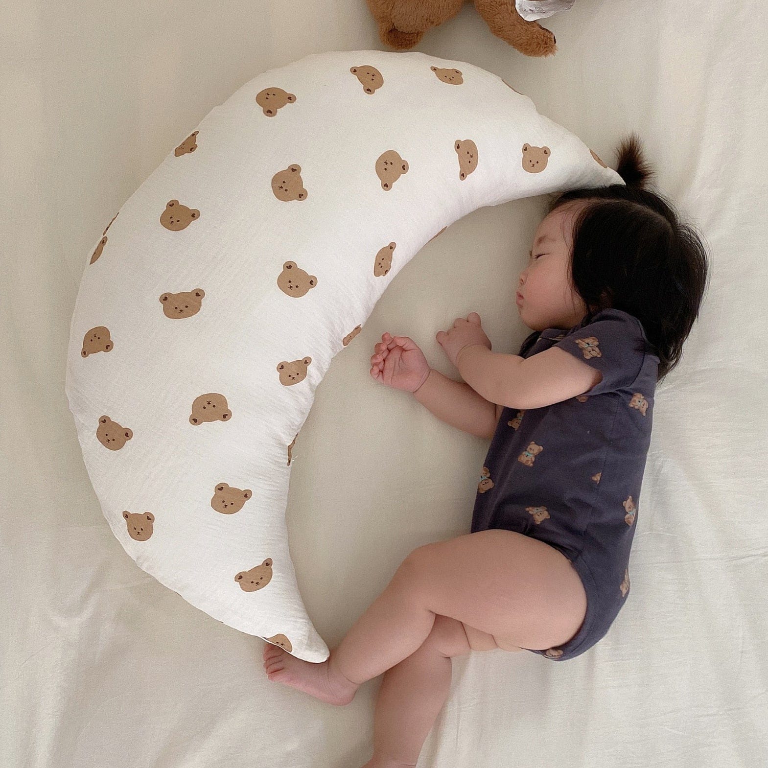 ベビー寝具 Bear ベビー ムーンピロー 抱き枕 月 枕 ピロー くま ベア うさぎ バニー タイガー 虎【mh0001038】