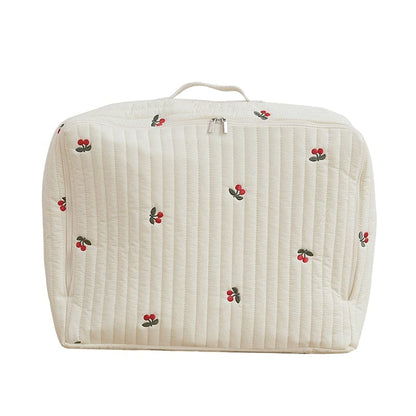 おむつポーチ cherry S キルティング 刺繍 おむつポーチ ママバッグ 鞄 くま ベア オリーブ チューリップ チェリー りす【mh0001464】