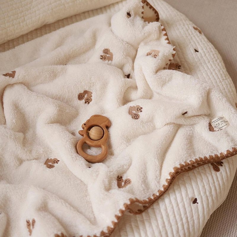 ベビーブランケット・タオル squirrel / 85X140cm ベビー 刺繍 ブランケット 毛布 フランネル くま ベア りす うさぎ バニー【mh0000894】