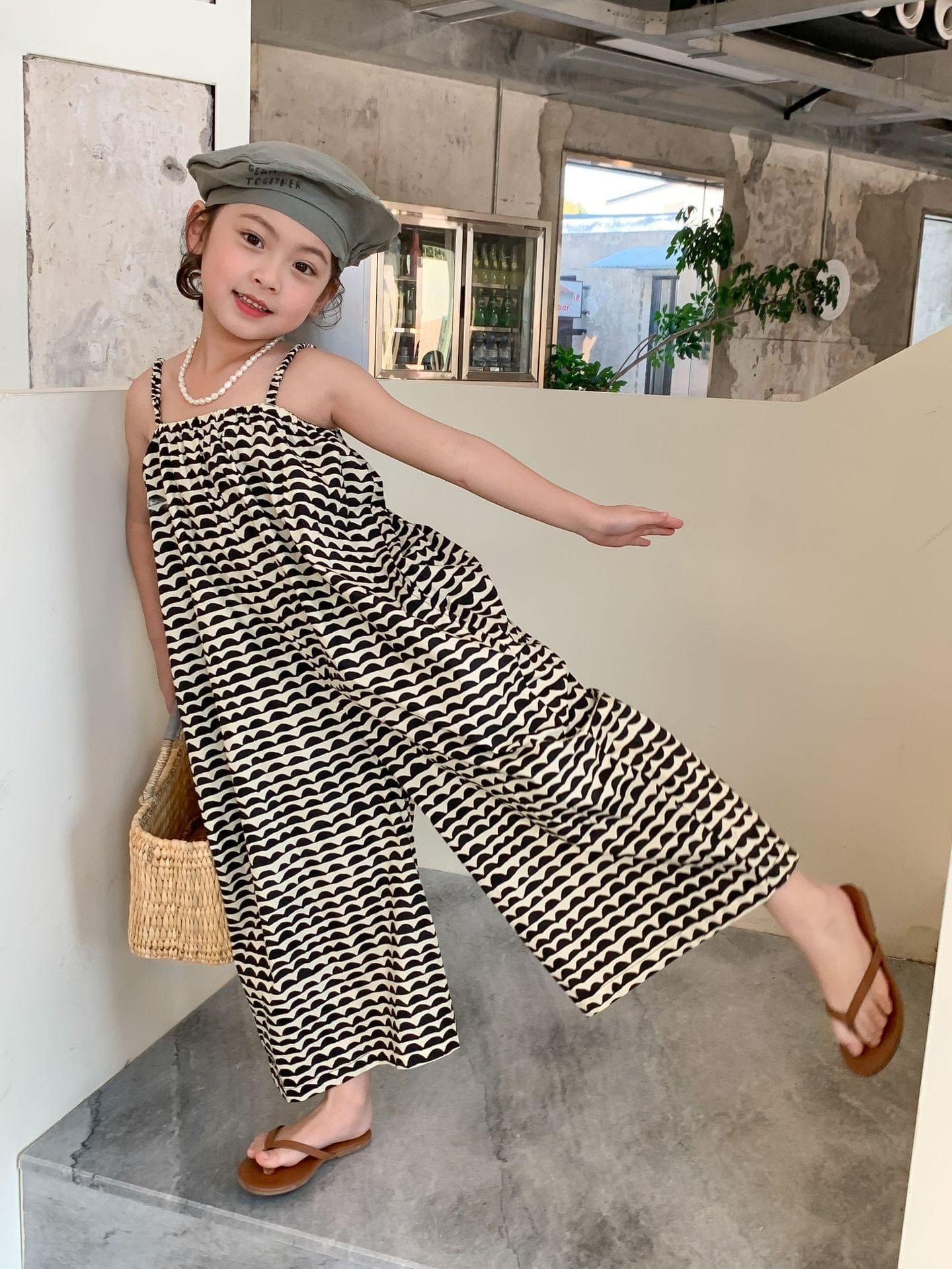 サロペットパンツ・サスペンダーパンツ キッズ 幾何学 ワイド ルーズ サロペットパンツ キャミソール ジャンプスーツ モノトーン 5610C