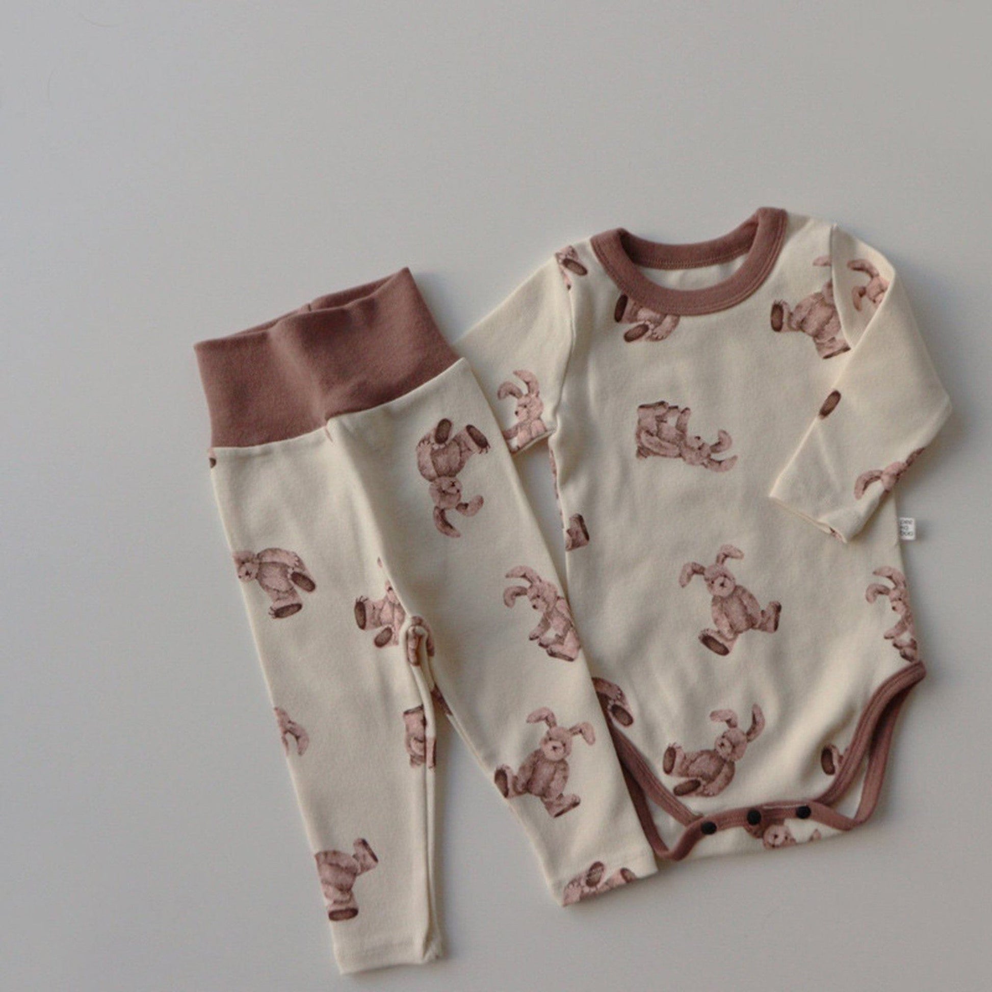 長袖パジャマ Bunny Bodysuit Set / 6M 66cm ベビー セットアップ くま うさぎ パジャマ ロンパース パンツ Tシャツ【mh0000466】