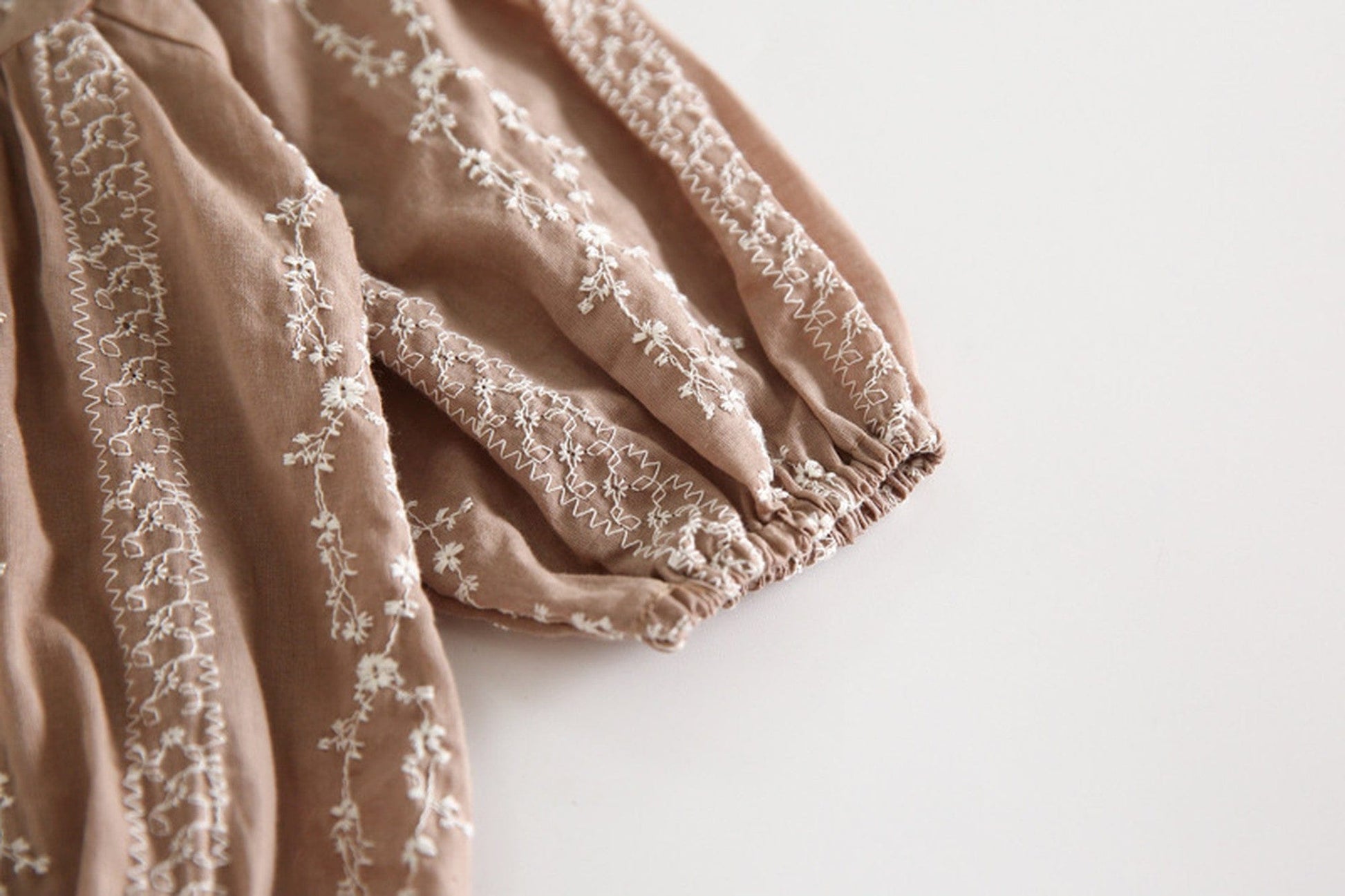 長袖ロンパース ベビー 刺繍 フラワー パール レース 長袖ロンパース【mh0000207】