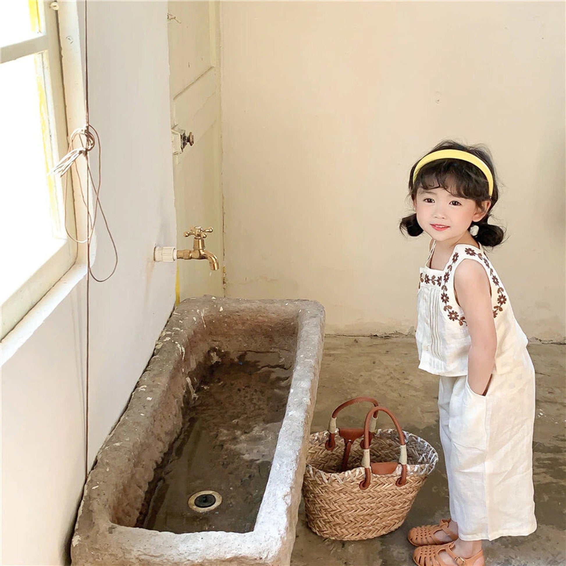 ノースリーブセットアップ キッズ セットアップ フラワー 刺繍 ノースリーブ ブラウス ワイド パンツ【mh0000794】