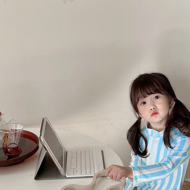 ベビー用水着 キッズ 長袖 ワンピース 水着 ストライプ ラッシュガード スイムウェア 帽子 セット【mh0001521】