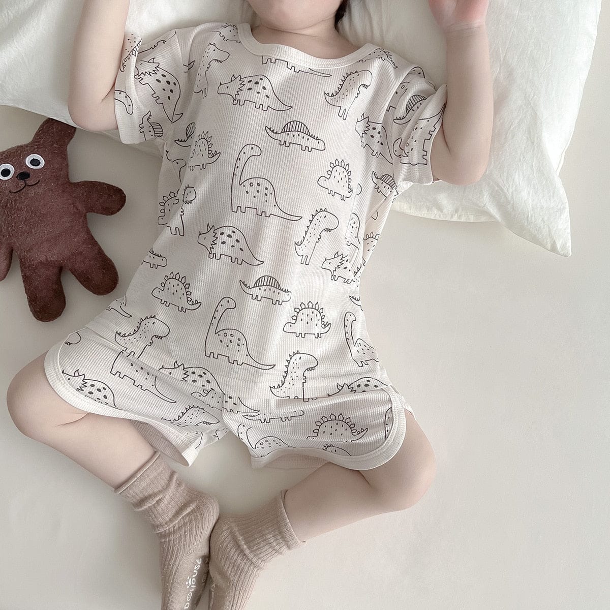 半袖パジャマ キッズ 半袖 プリント セットアップ パジャマ Tシャツ ショートパンツ フラワー 恐竜 ダイナソー くま ベア【mh0001165】